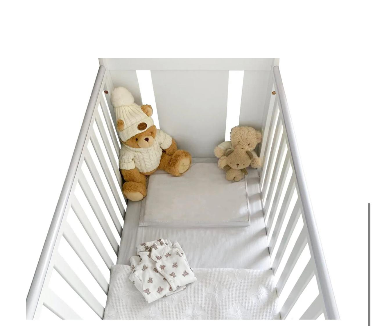 Pillow Pocket bed sheets with memory foam pillow